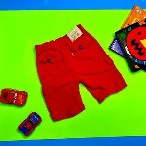 Levi’s Cargo Shorts 🩳